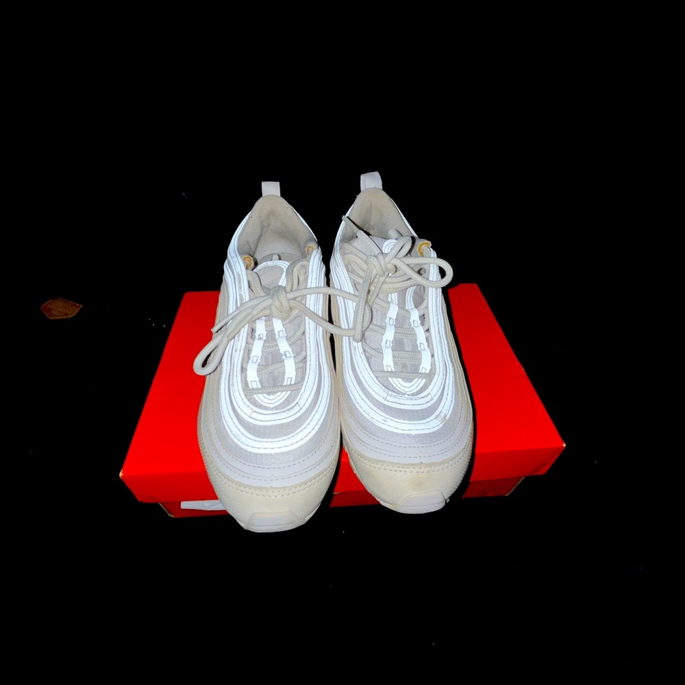 Nike Women's Sneakers - White and Cream